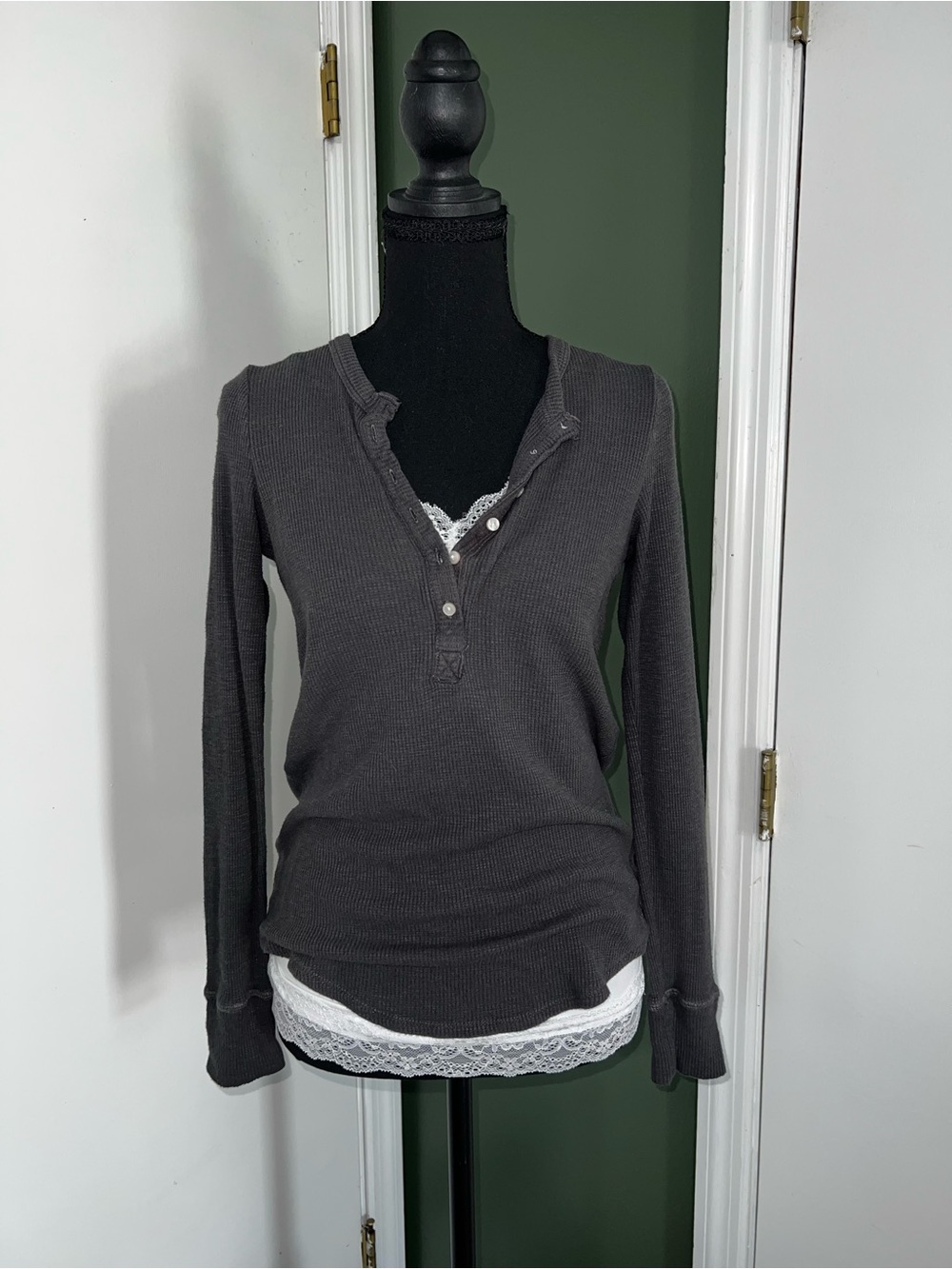 Aerie Women's Charcoal Long-Sleeve Henley Layering Top